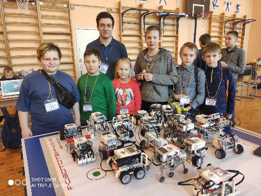 18 января 2020 года в МАОУ ДО ЦИТ города Тосно состоялся Открытый региональный отборочный этап «Робофест-ЛО2020» Всероссийского робототехнического фестиваля.