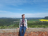 Эта фотография сделана во время подъема на крепость Кёнигштайн. Оттуда открывается захватывающий вид на цветущие поля и Эльбу.
Илья Павлов