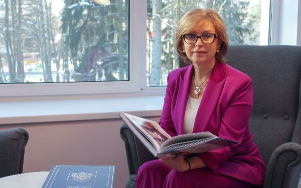 Директор Центра «Интеллект» поздравляет школьников и педагогов с Днём знаний