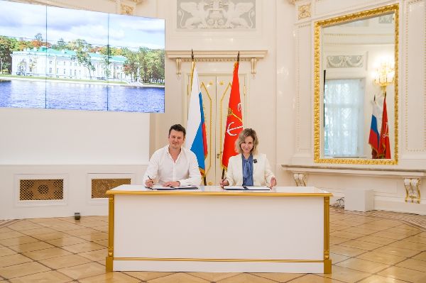 Центр "Интеллект" и Академия талантов Санкт-Петербурга подписали соглашение о сотрудничестве.